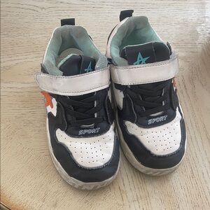Kids Sport Shoes